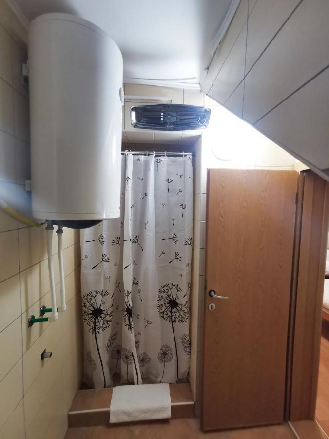 Motel Imperija Ub Kültér fotó